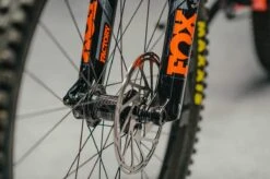 Dyedbro Kit De Protection De La Fourche - Gloss -Vélo Accessoires Boutique EBD0E5DA 5587 4B5C AA49 2FDA7C2CA1E7 1024x1024 2x